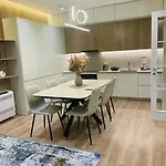 Amelia 2br-2ba New Boulevard Appartement *