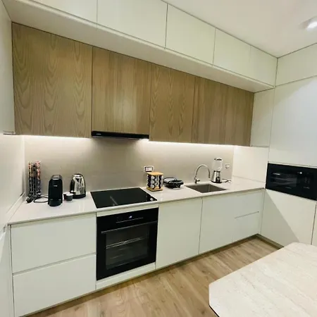 شقة Amelia 2br-2ba New Boulevard