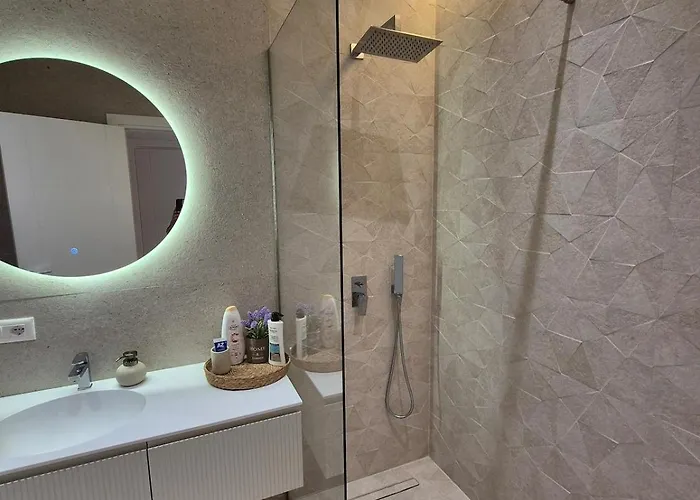 Amelia 2br-2ba New Boulevard דירה טיראנה