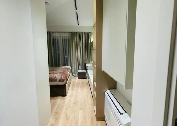 Amelia 2br-2ba New Boulevard 아파트