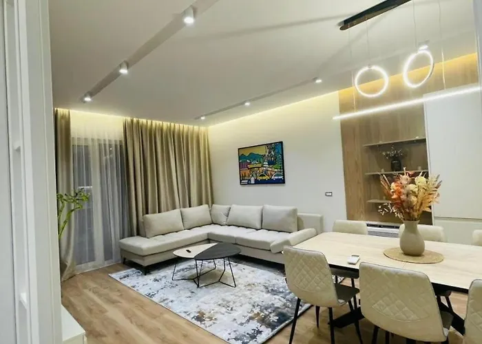 아파트 Amelia 2br-2ba New Boulevard